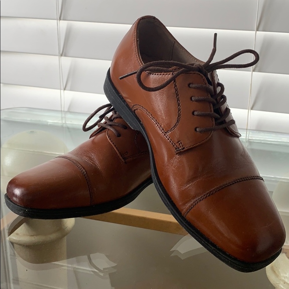 Florsheim boys Reveal Cap Toe Derby